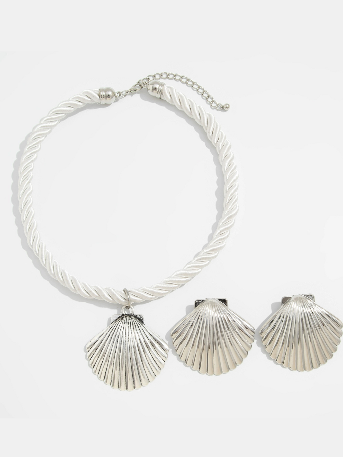 Kay Scallop Necklace Set