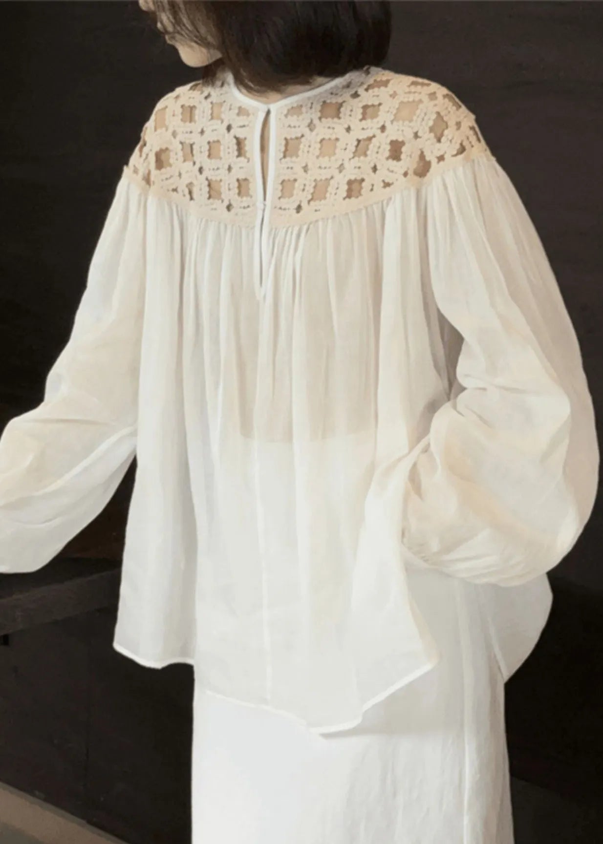 Stylish White O-neck Wrinkled Hollow Out Silk Cotto Shirts Fall