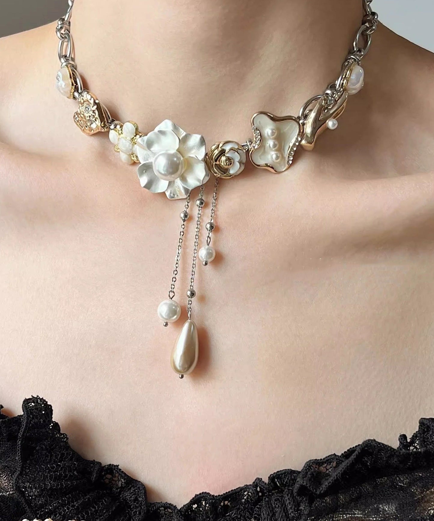 White Tassel Pearl Adjustable Alloy Choker