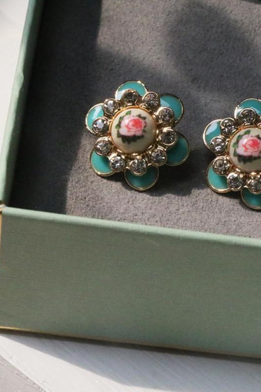 Rhinestone Retro Rose Earrings