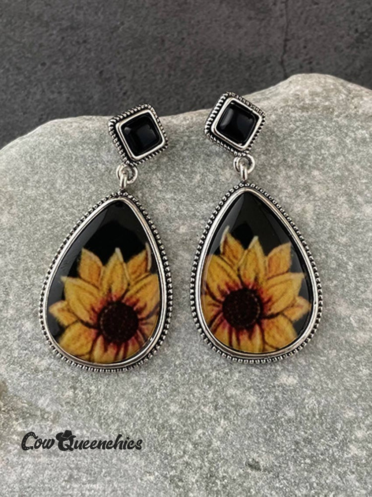 Retro Sunflower Waterdrop Stud Earrings