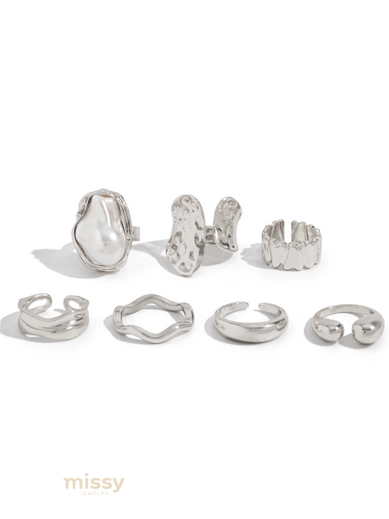 Zyrah Pearl Wave Ring Set