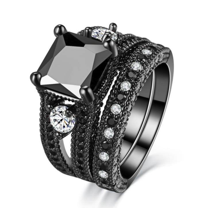 Obsidian Queen of the Veil Ring