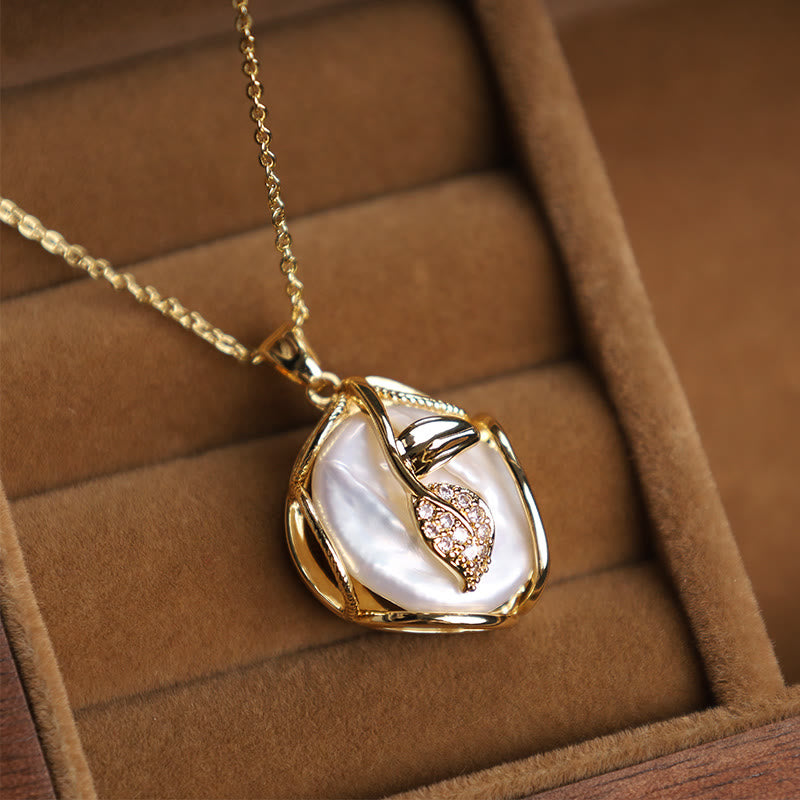 Buddha Stones 18k Gold Plated Copper Natural Baroque Pearl Flower Sincerity Necklace Pendant