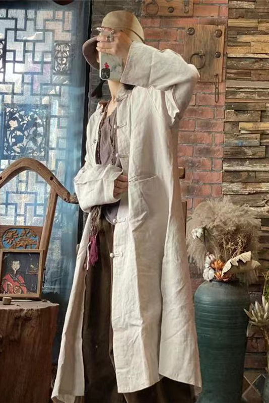 - White Linen Buckle Long Coat