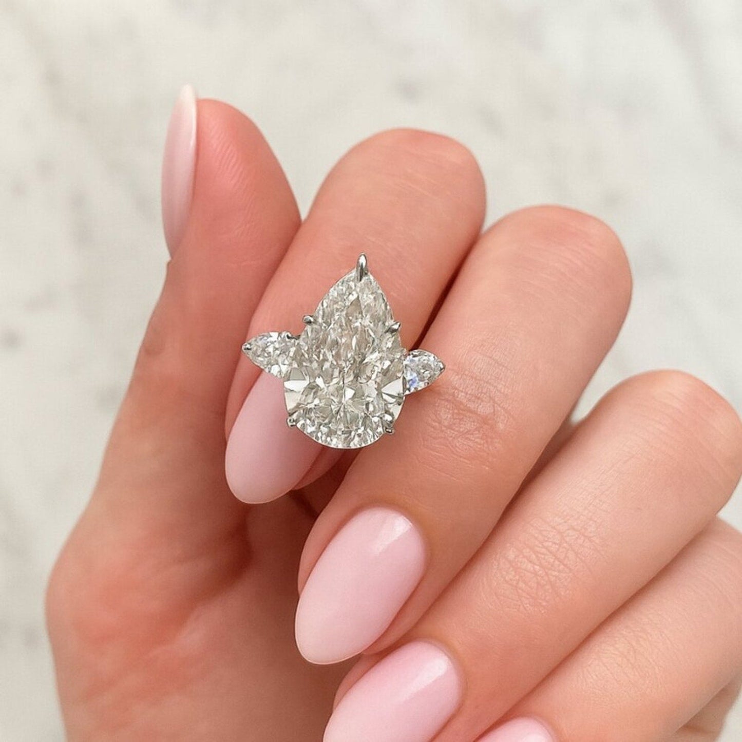 "selma" 925 Sterling Silver 3 Stone Pear Travel Ring