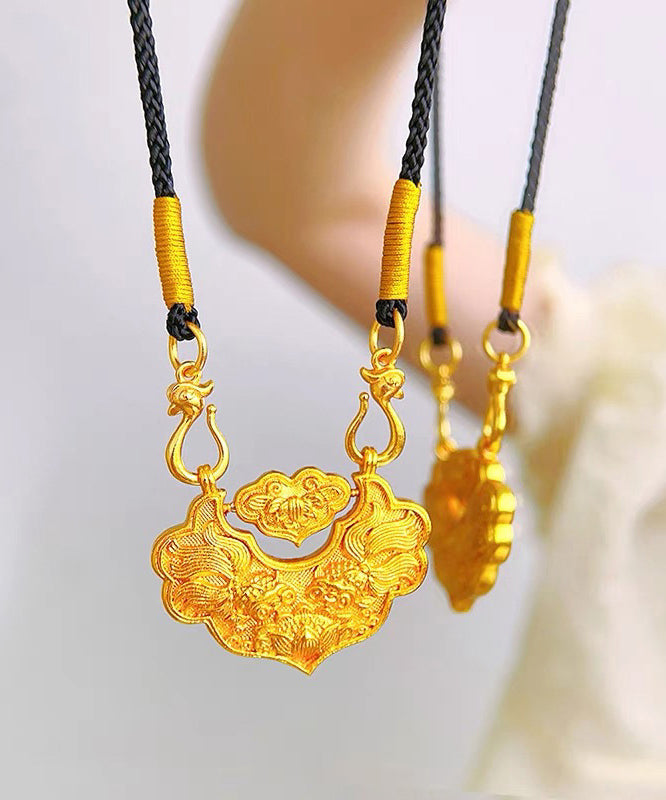 Retro Gold Copper Alloy Pearl Lotus Pendant Necklace