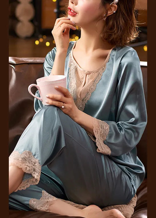 Blue Tops and Crop Pants Silk Fall Pajamas Two Piece Set O Neck