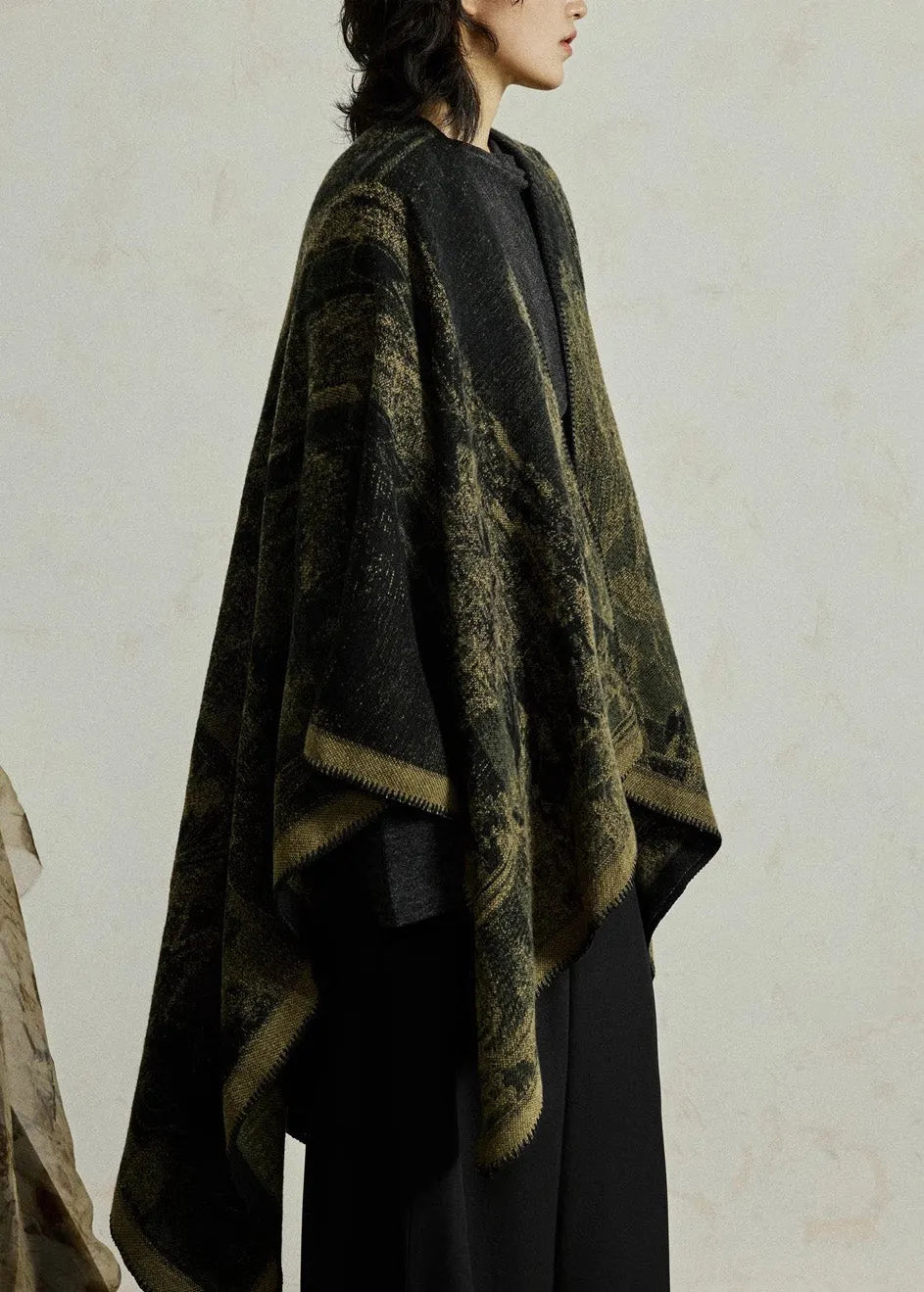 Ginger Print Knit Shawl Batwing Sleeve