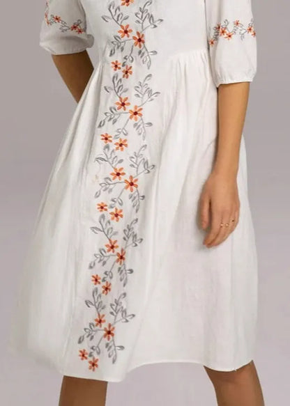 Loose White Embroidered Zippered Cotton Dresses Half Sleeve