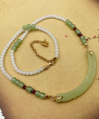 White Coloured Glaze Jade Yingluo Gratuated Bead Necklace