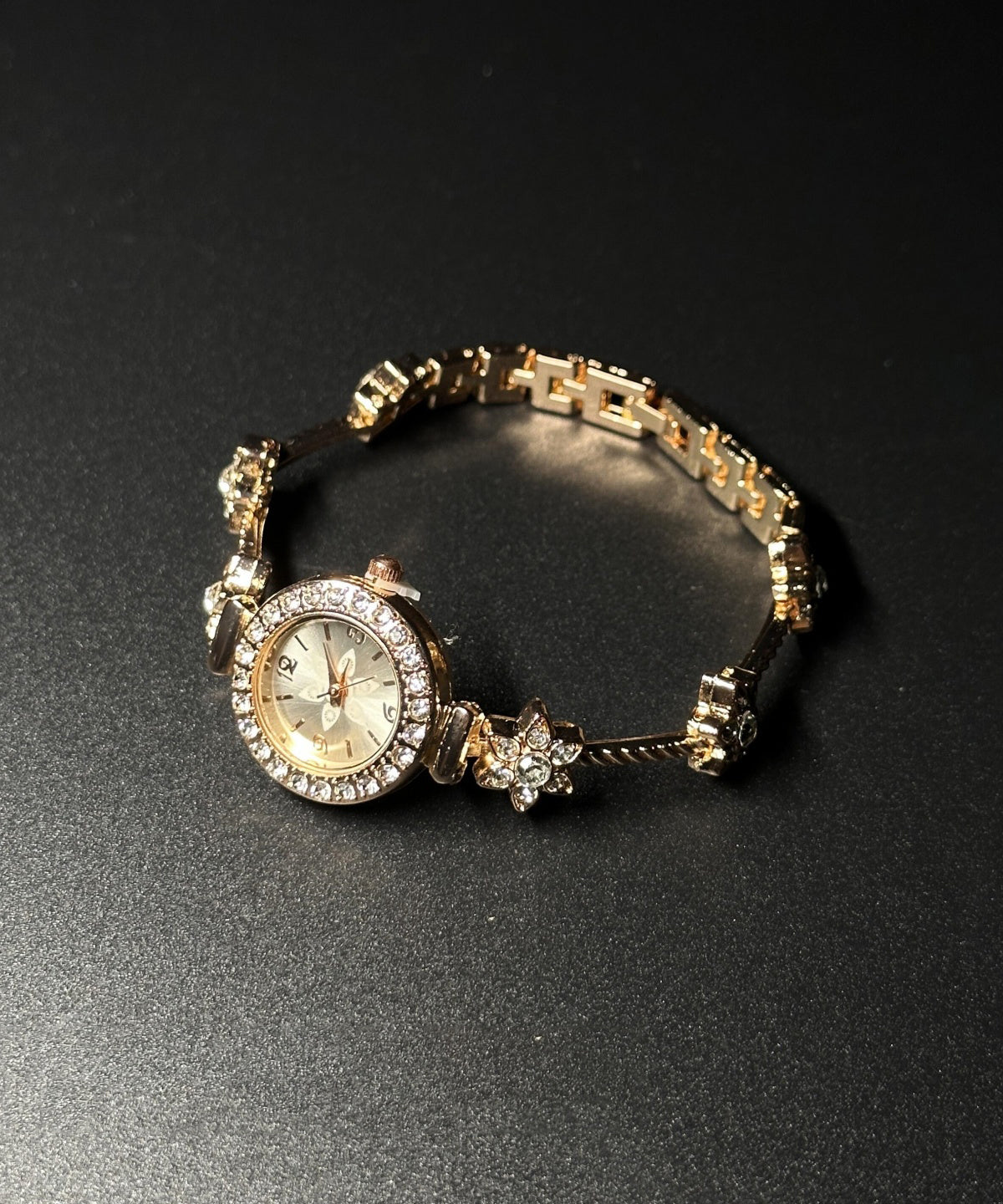 Original Design Gold Metal Alloy Zircon Watches