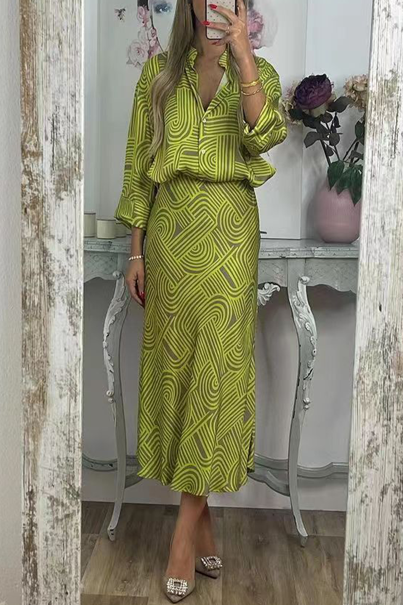 Daily Geometric Print Buttons Turndown Collar Three Quarter Two Pieces(3 Colors)