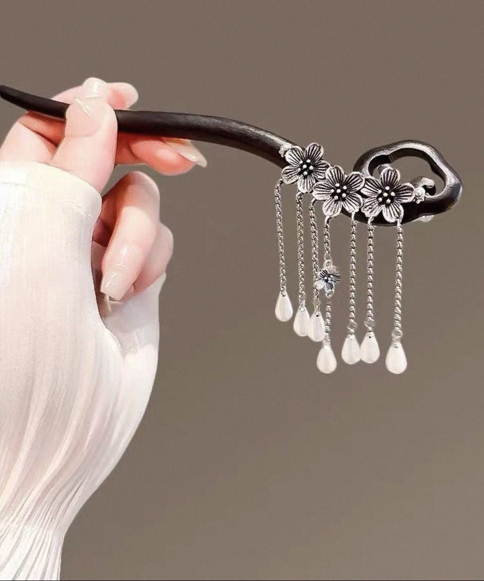 Handmade Black Wooden Three Plum Blossoms Tassel Hairpin