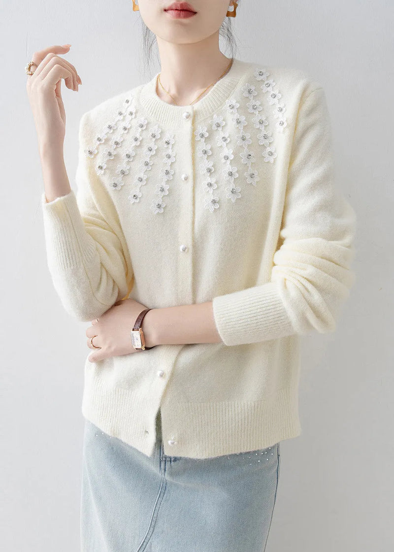 Simple White Oversized Knit Cozy Cardigan Winter