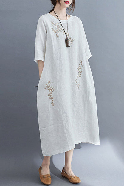 -spring Loose Embroidered Dress