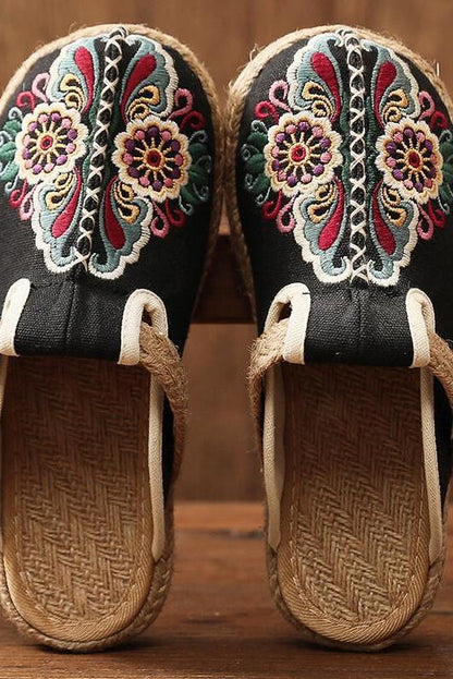 Retro Embroidered Shoes