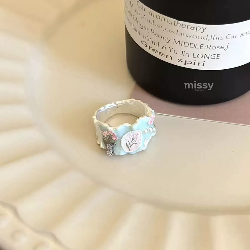Alonna Resin Flower Ring Set