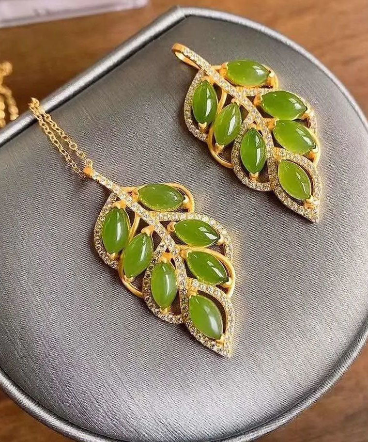Green Jade Zircon Leaf Pendant Necklace
