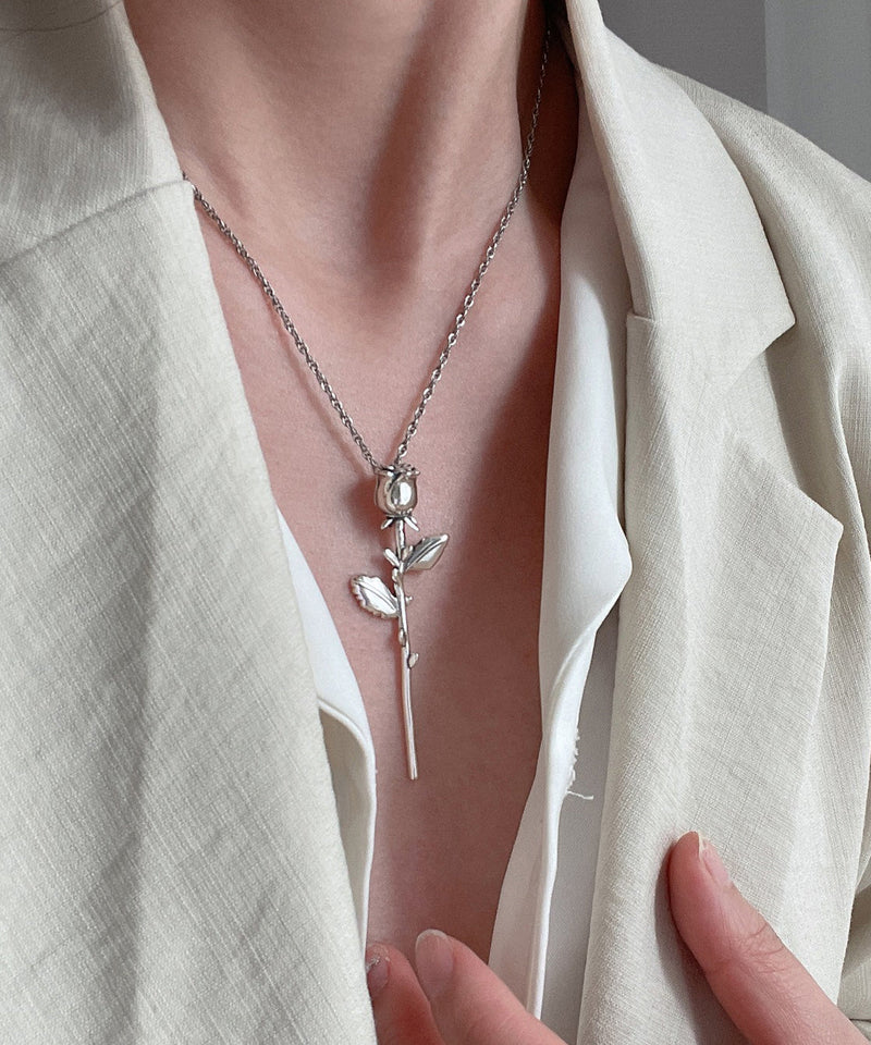 Original Design Silver Rose Pendant Necklace