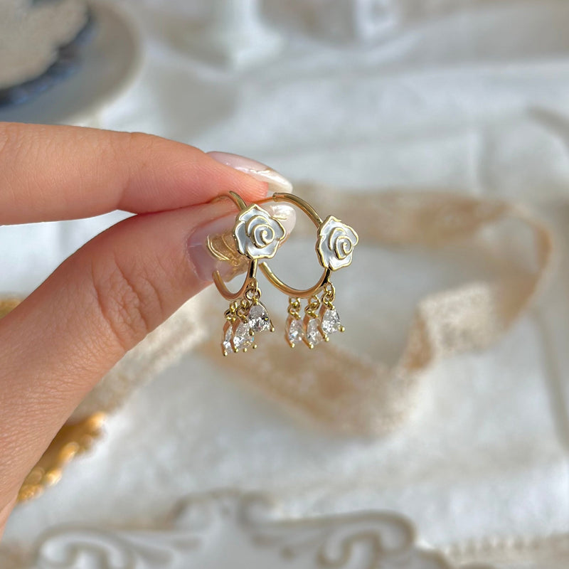 [] Emilia White Rose Earrings