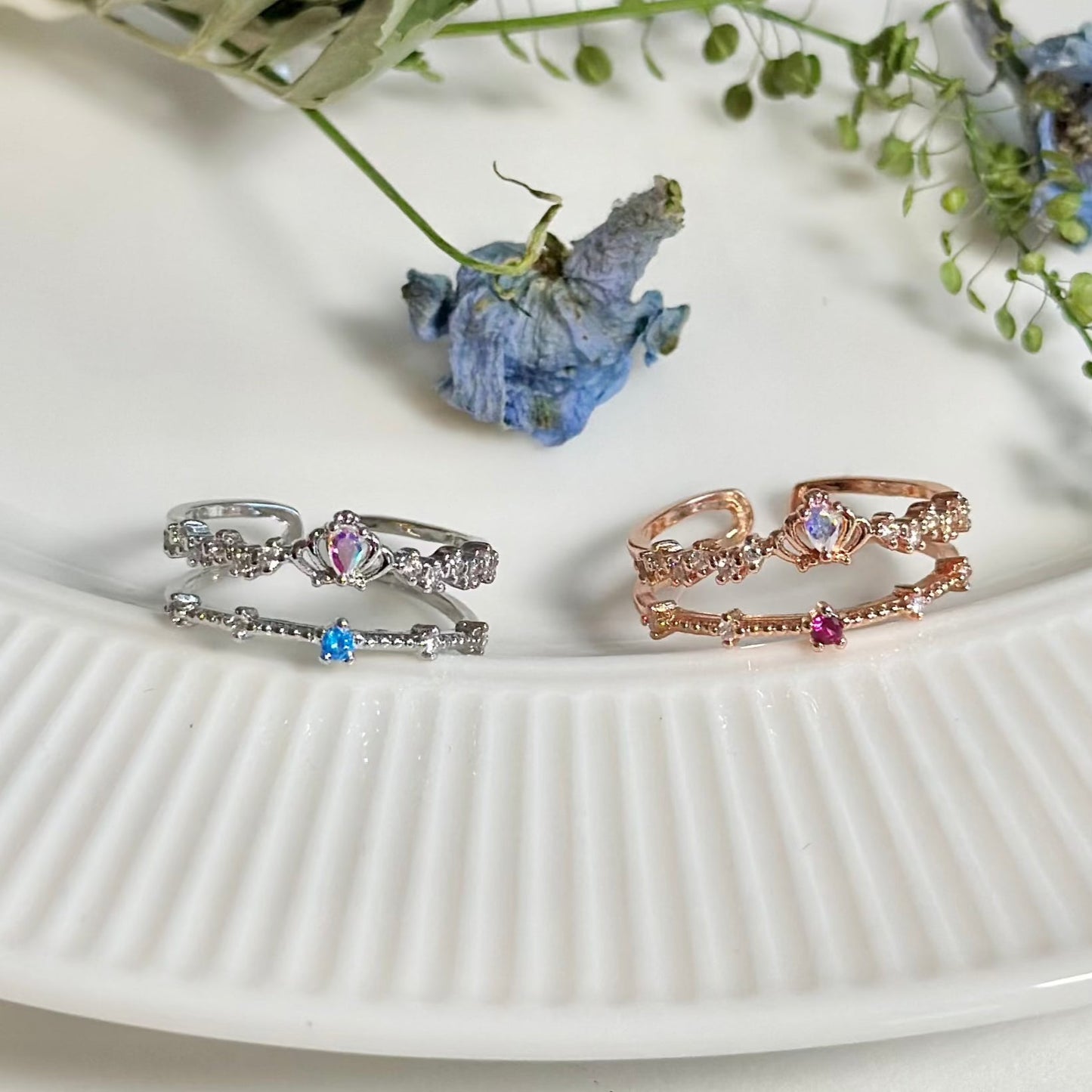 [] Valentina Tiara Ring in Rose Gold