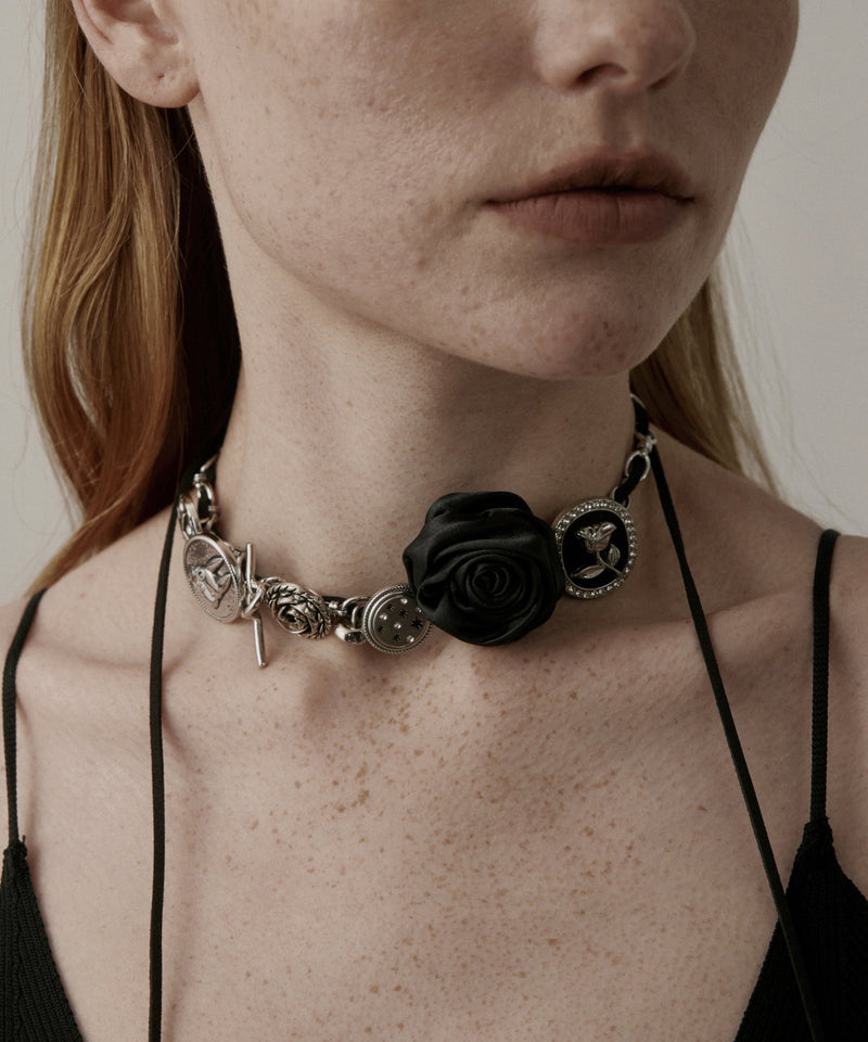 Black Sterling Silver Rose Necklace Yr011