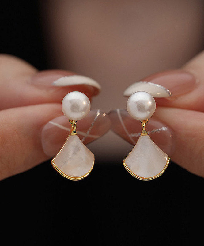 White Copper Overgild Pearl Shell Fan-shaped Stud Earrings