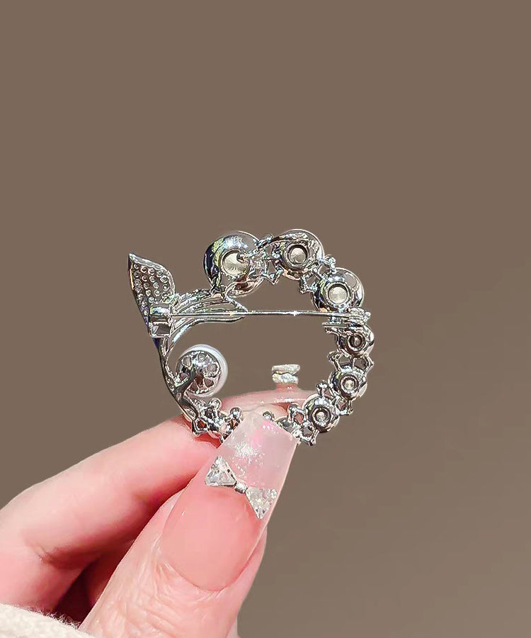 Fine Colorblock Pearl Crystal Zircon Fishtail Brooches