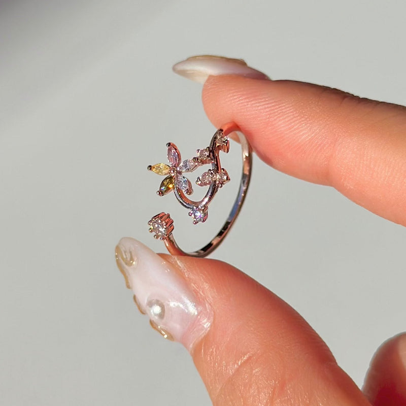 [] Magical Ivy Ring