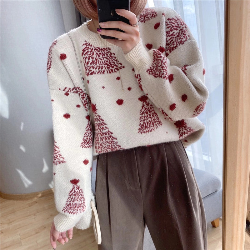 Women's Cozy Sweater with Christmas Tree Pattern