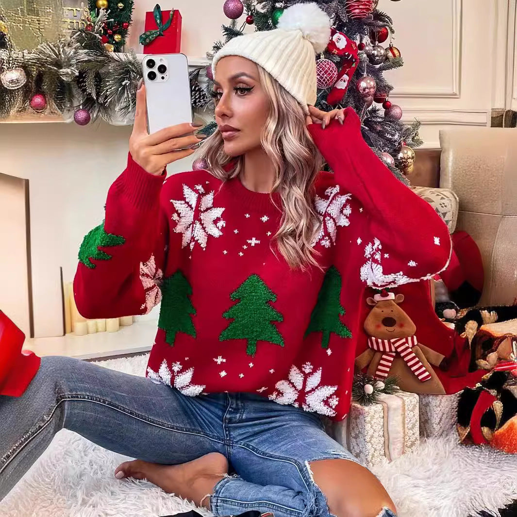 Women's Patterned Christmas Sweater with Festive Design and Cozy Fit