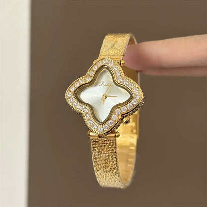 Oval Clover Bracelet Watch