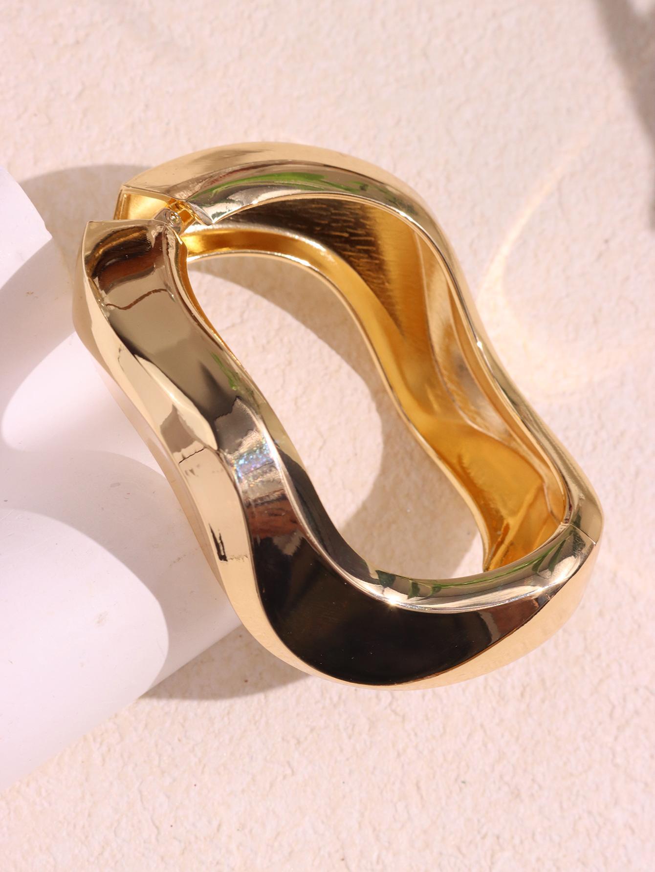 Jia Bold Resin Bracelet