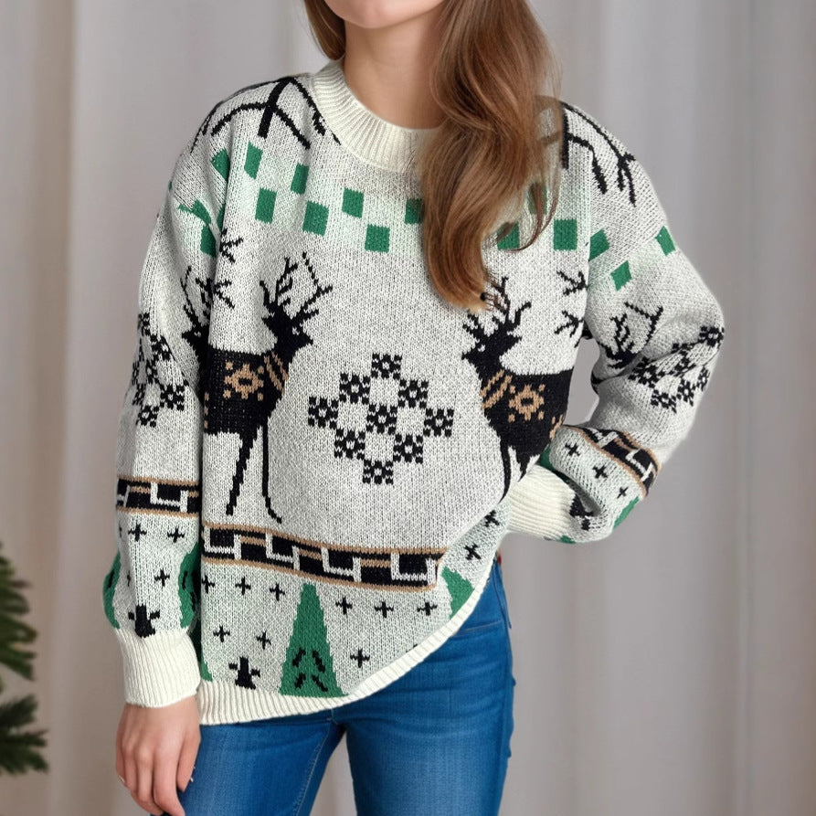 Women's Patterned Christmas Sweater with Festive Reindeer Design and Oversized Cut