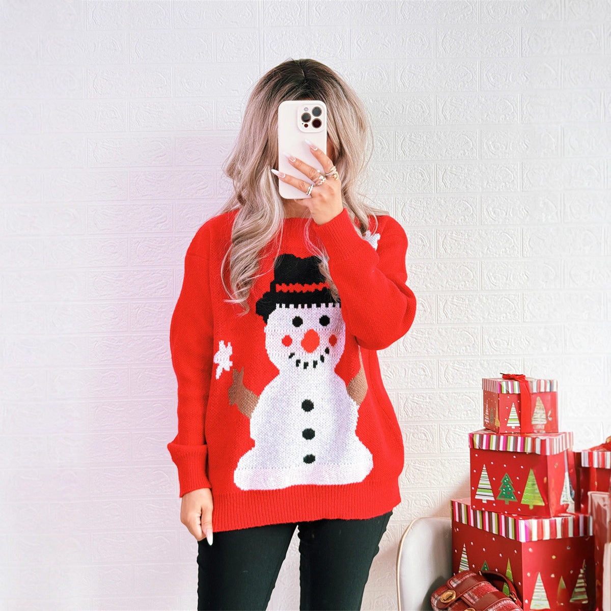Women's Christmas Sweater with Festive Snowman Motif R&B