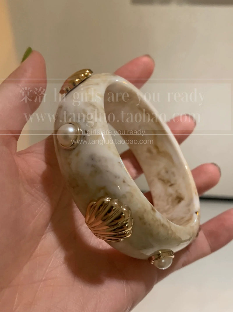 Tallulah Resin Shell Bangle