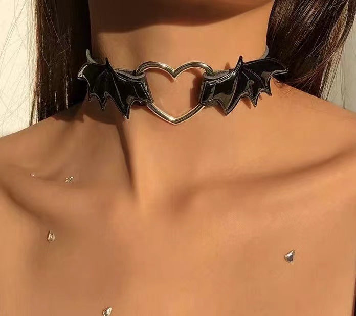 Exaggerated Diamond Heart Necklace Ins Style