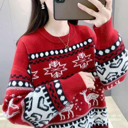 Women's Chunky Knit Sweater with Festive Reindeer Motif and Modern Design