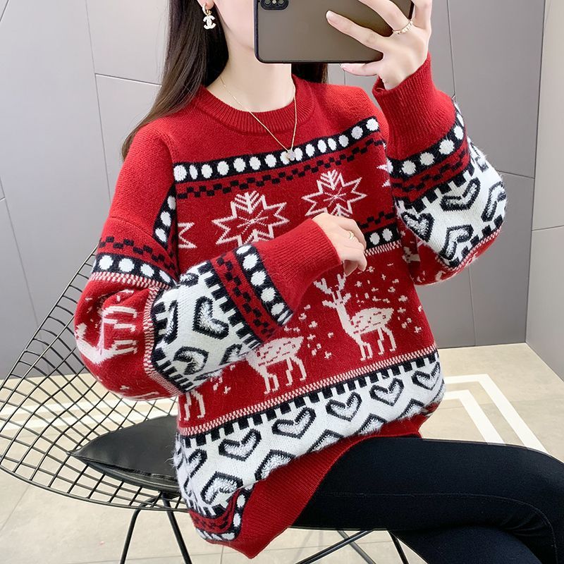 Women's Chunky Knit Sweater with Festive Reindeer Motif and Modern Design
