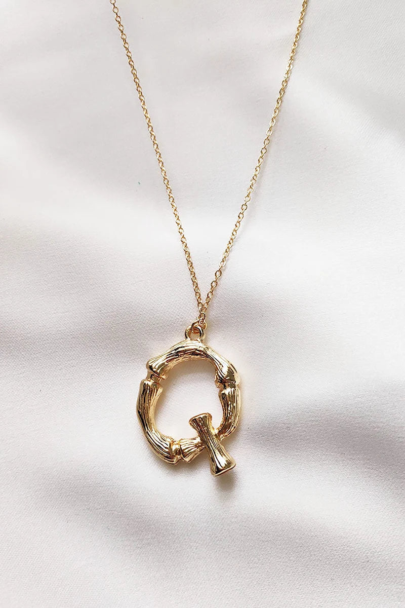 Initial Necklace P-t