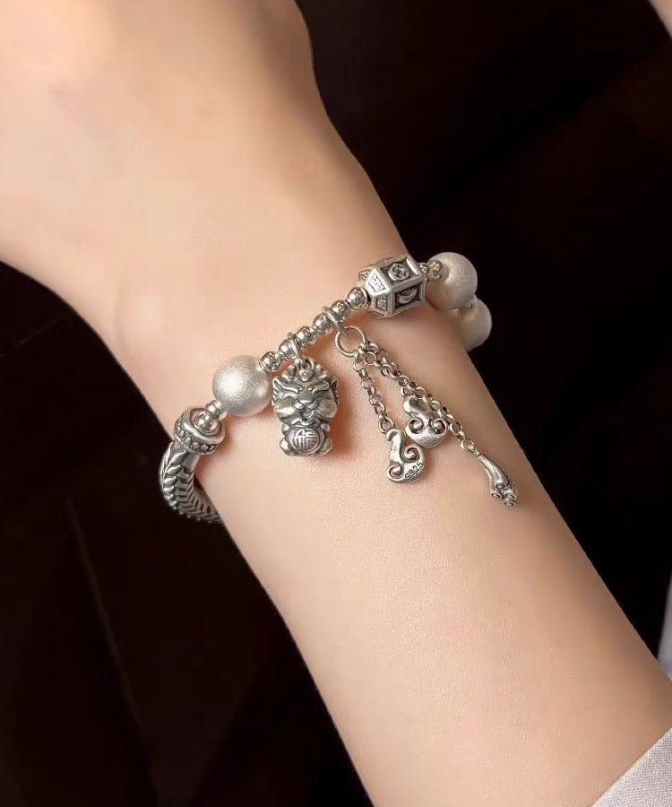 Silk Sterling Silver Agate Tassel Charm Bracelet Df1033