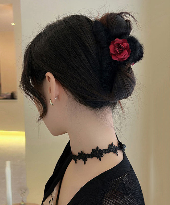 Black Fluffy Rose Shark Clamp Hairpin