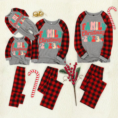 Christmas Cartoon Cat Pattern "Meowy Christmas" Letter Print Contrast Top and Plaid Pants Family Matching Pajama Set with Dog Bandana