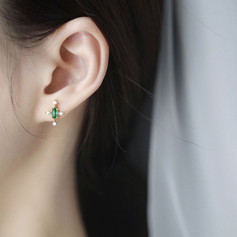 [] Yvette Emerald Stud Earrings