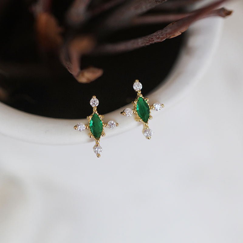 [] Yvette Emerald Stud Earrings