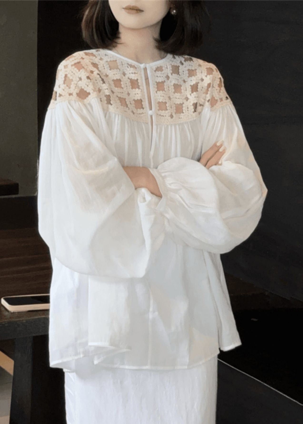 Stylish White O-neck Wrinkled Hollow Out Silk Cotto Shirts Fall