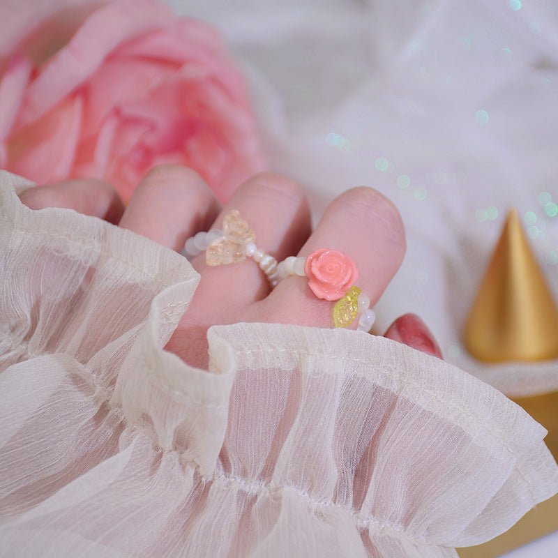 [] Beaded Ring (rose/butterfly)