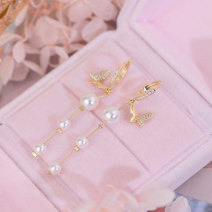 [] Butterfly Huggie Earrings