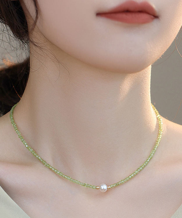 Simple Green 14k Gold Pearl Gem Stone Graduated Bead Necklace